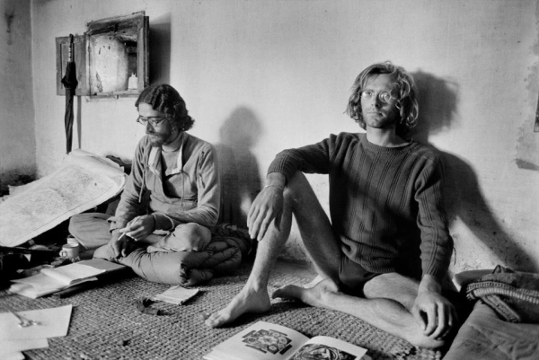 94791_hippies-kathmandu-1971
